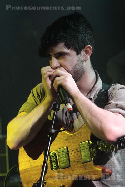 FOALS - 2008-02-21 - PARIS - La Maroquinerie - Yannis Philippakis